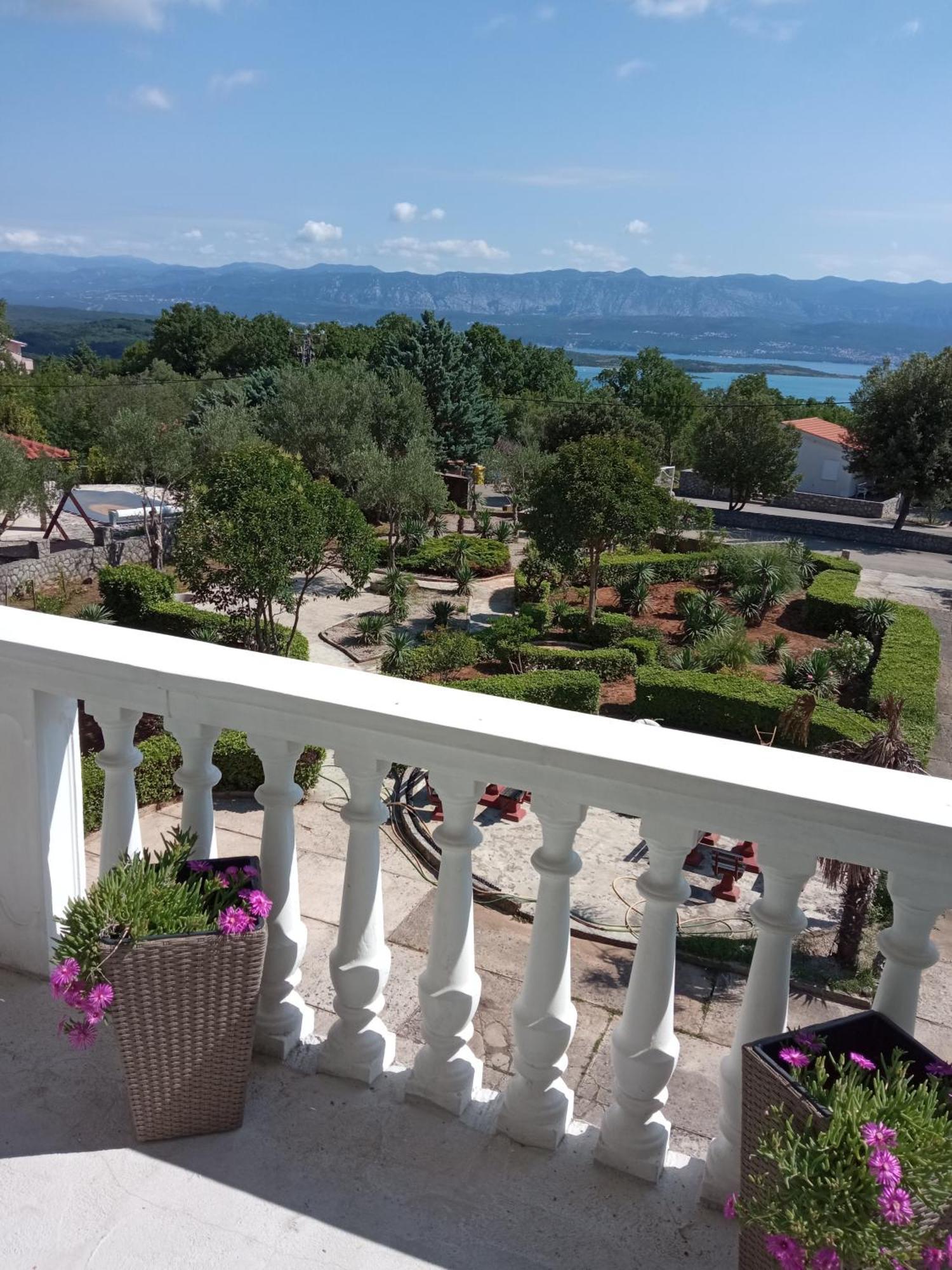 Apartman Kacic Sveti Ivan Dobrinjski Buitenkant foto